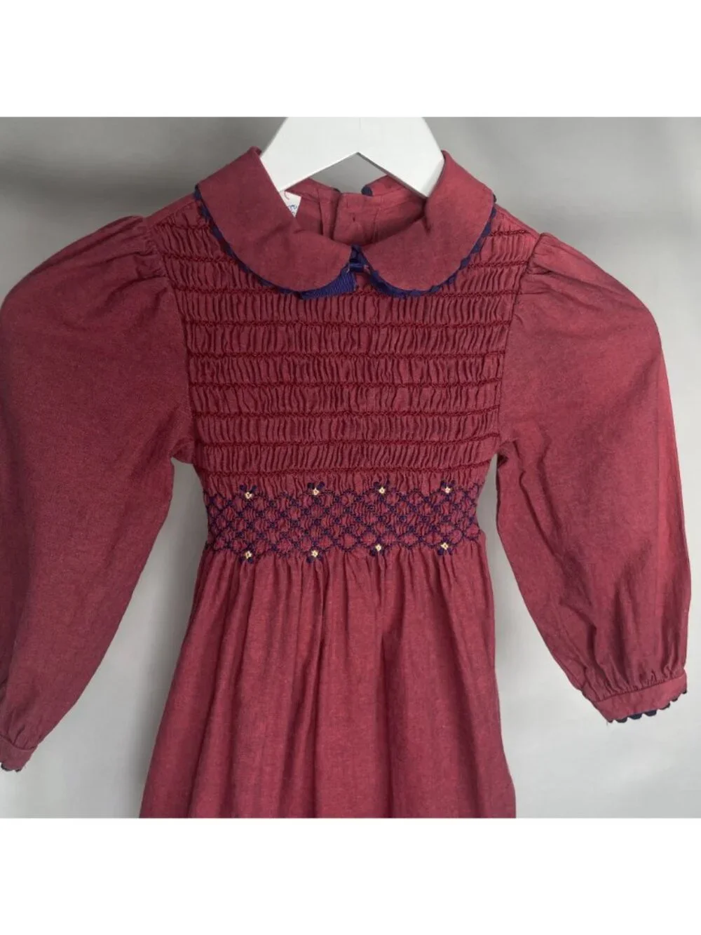 Vintage features polly